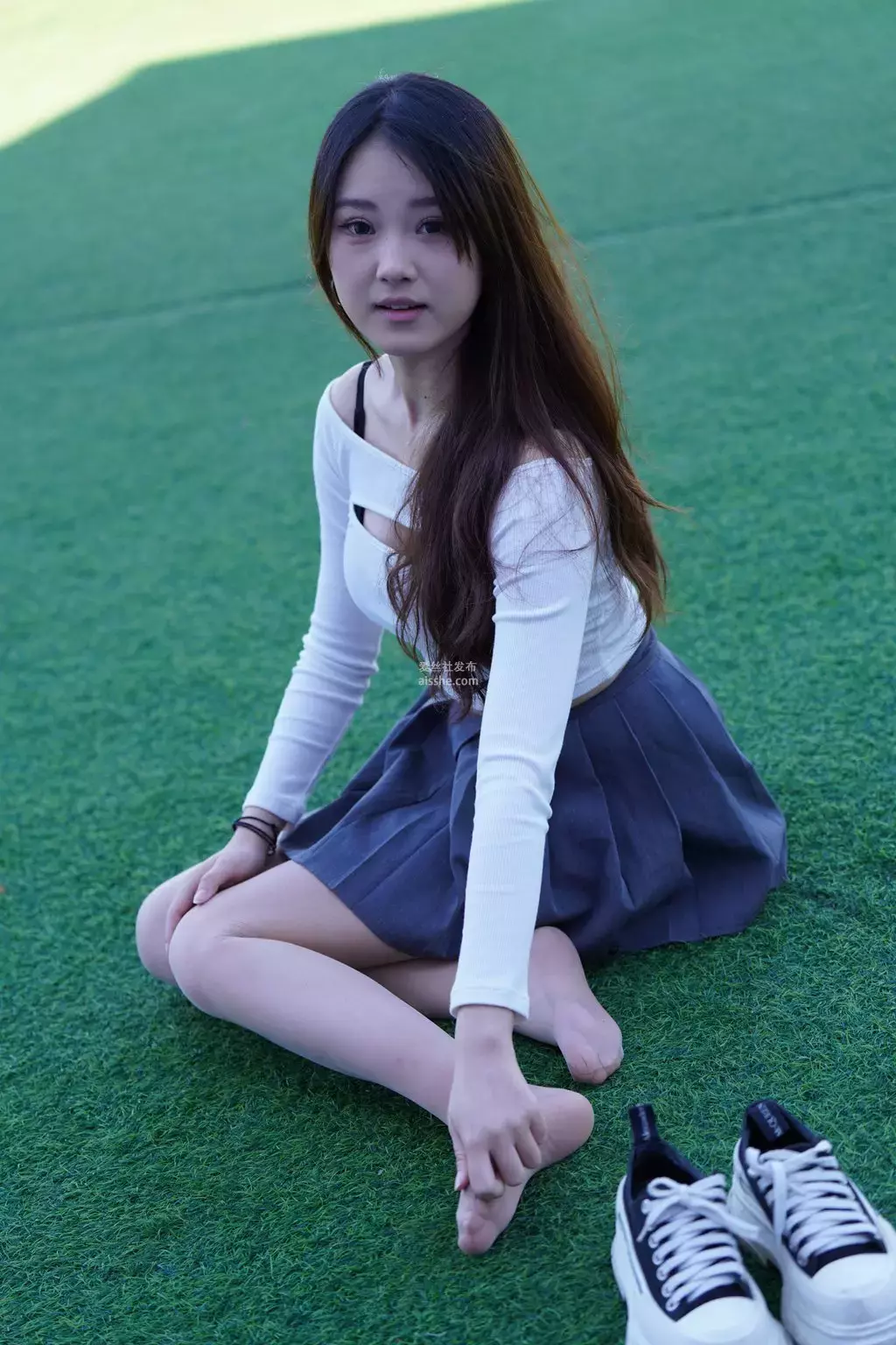 精选街拍作品 NO.2406 百褶裙女孩2 街拍美女三里屯最火-丽图社