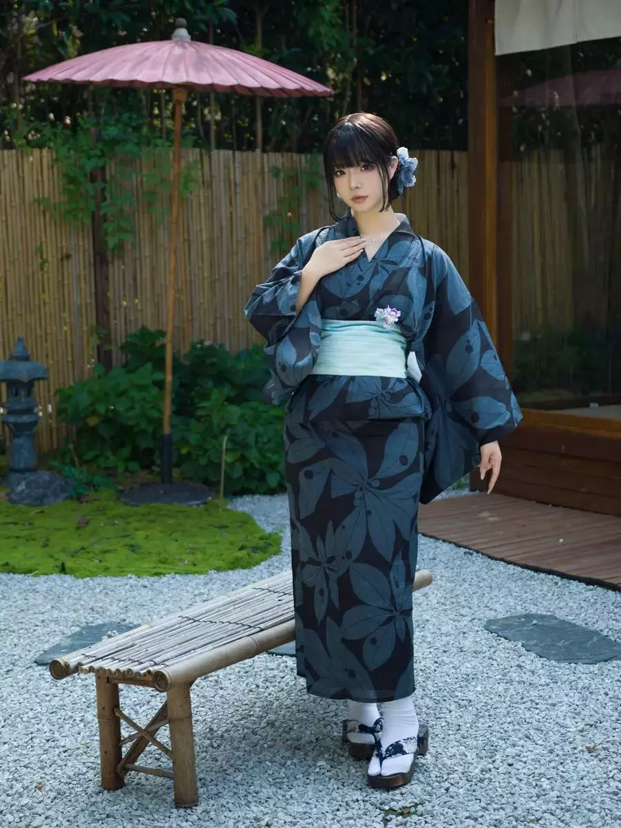 No.041 – 中庭之妻 [117P 3V] 夏天照着穿优雅又高级的写真-丽图社