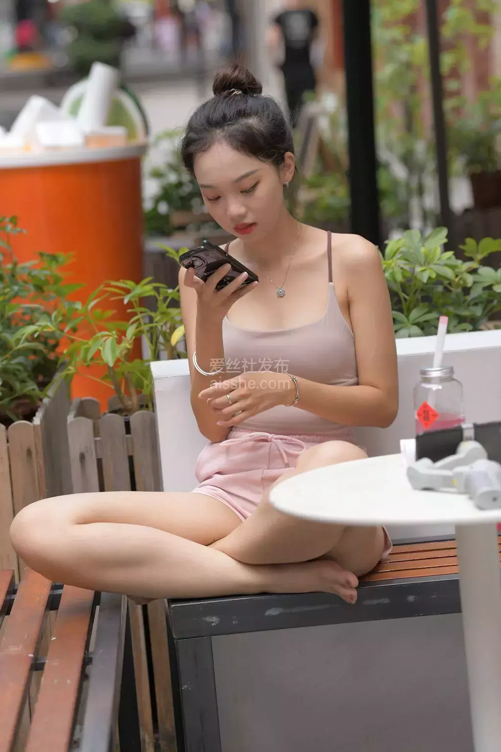 精选街拍作品 NO.1346 粉色女孩8 街拍牛仔裤-丽图社