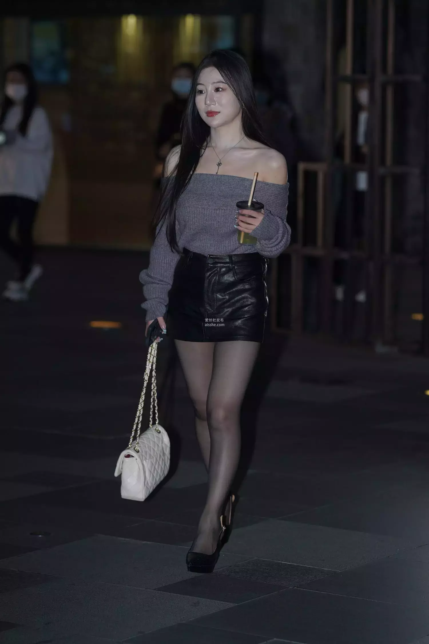 精选街拍作品 NO.1719 嘿丝长腿1 街拍姿势-丽图社