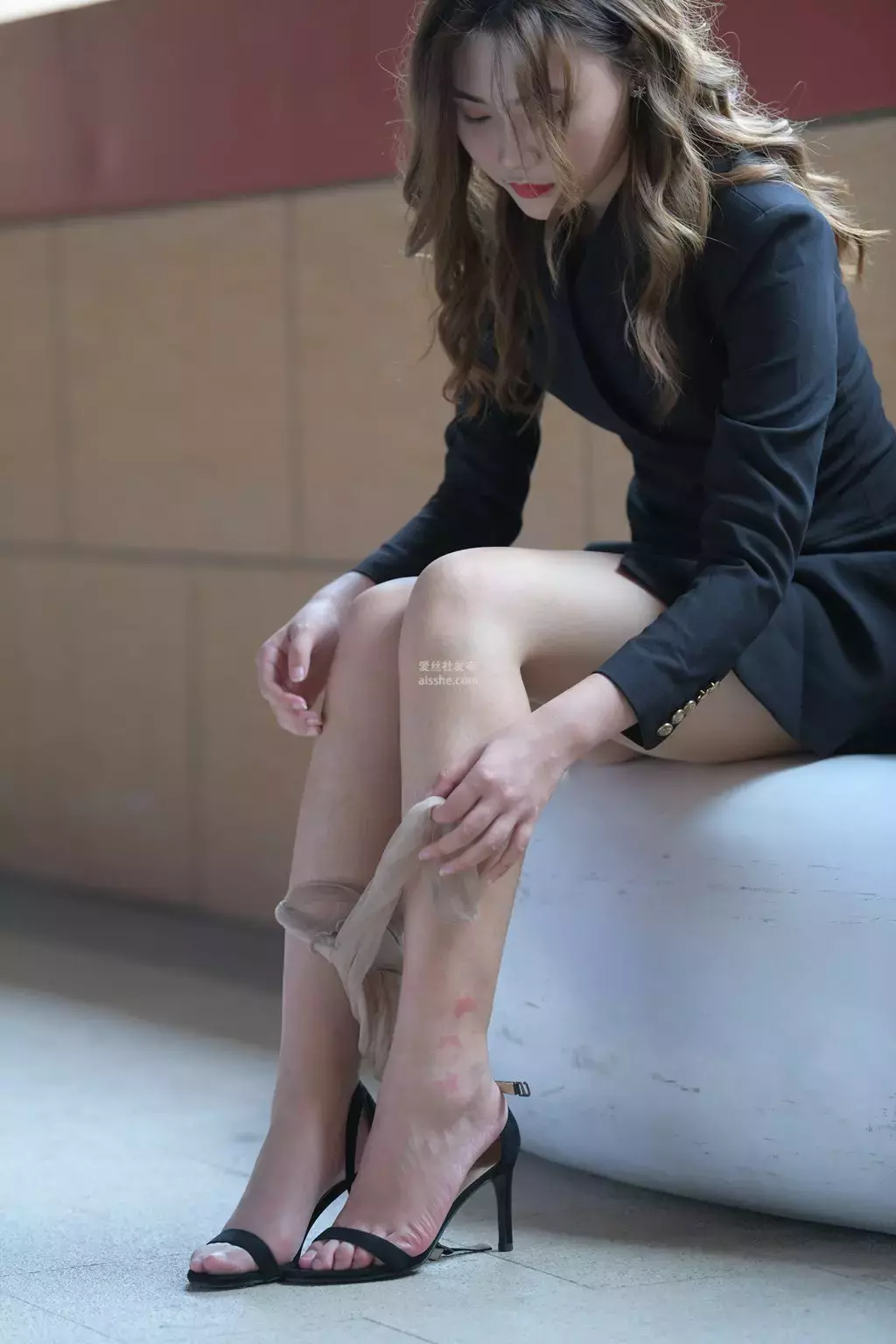 魔镜街拍 NO.119 美腿美女-11 爱上辣妈紧身牛仔裤-丽图社