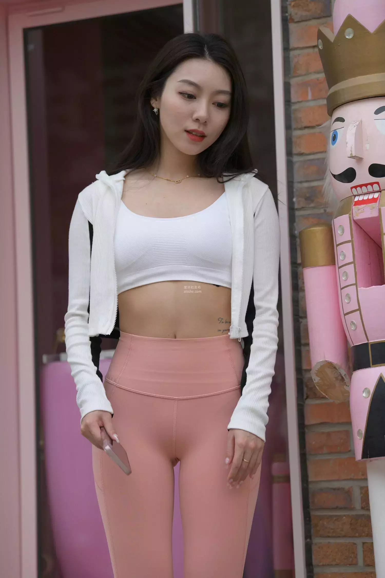 精选街拍作品 NO.1777 远行6 超高清街拍性感美女照片写真大全-丽图社