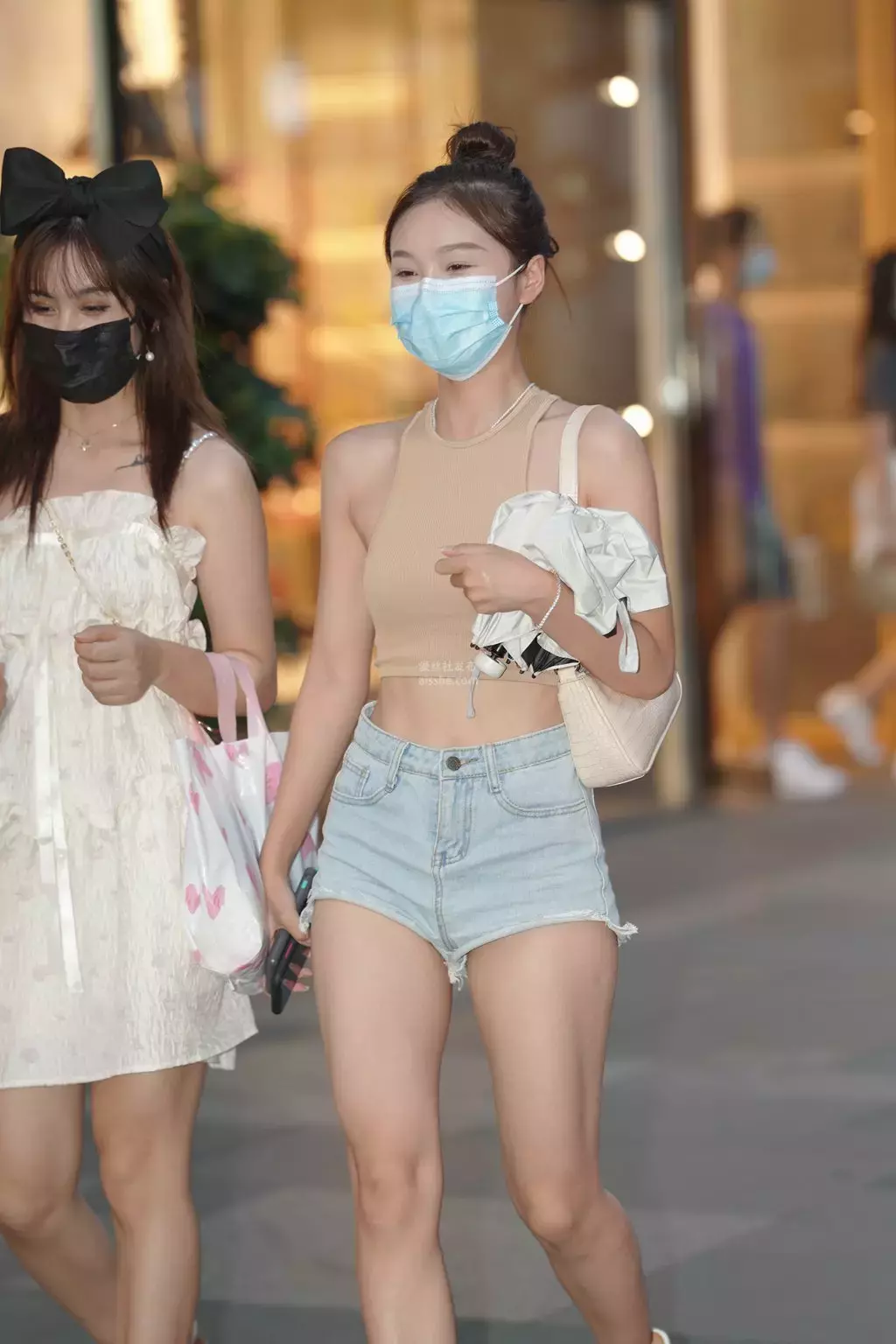 精选街拍作品 NO.2289 清爽靓丽牛仔短裤 街拍滚叔-丽图社