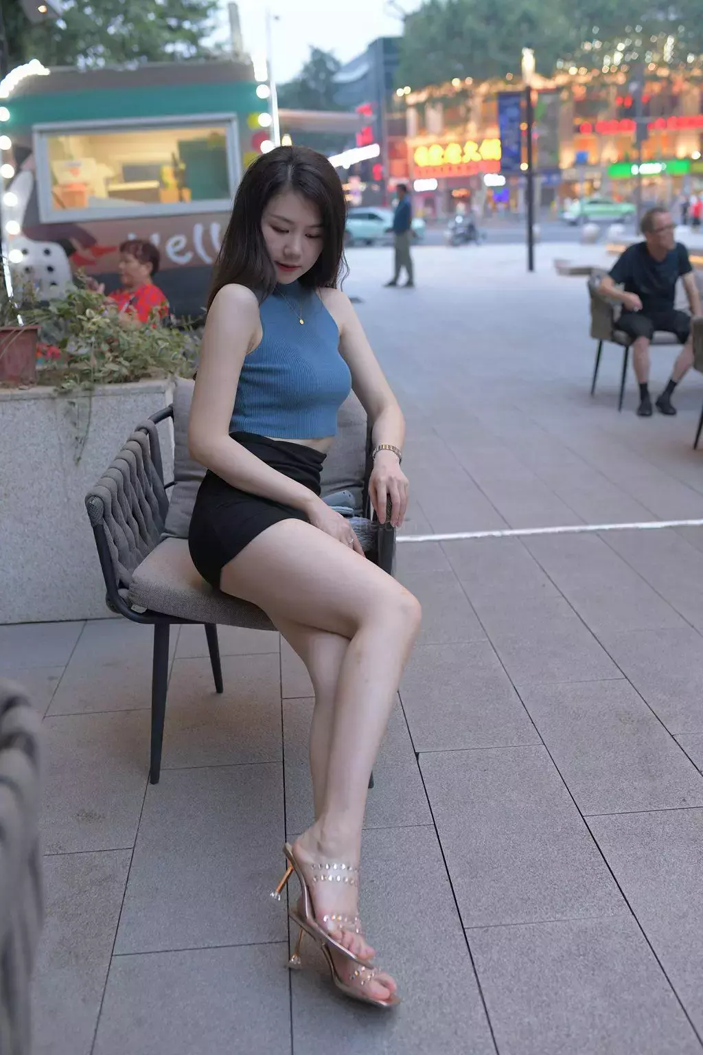 精选街拍作品 NO.1128 包臀群美女6 美女摄影街拍写真-丽图社