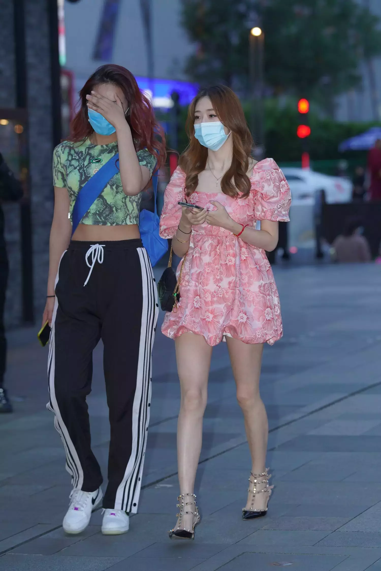 精选街拍作品 NO.1676 甜美女孩 成都街拍模特-丽图社