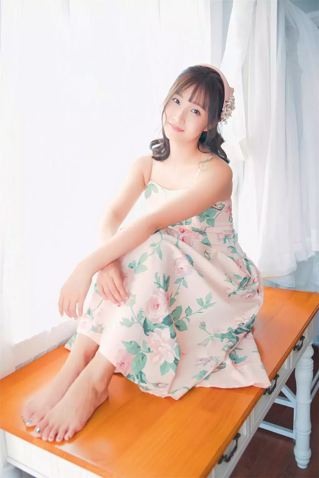 [YALAYI雅拉伊] 2023.11.22 NO.1097 美仁含笑 美女模特的度假写真-丽图社