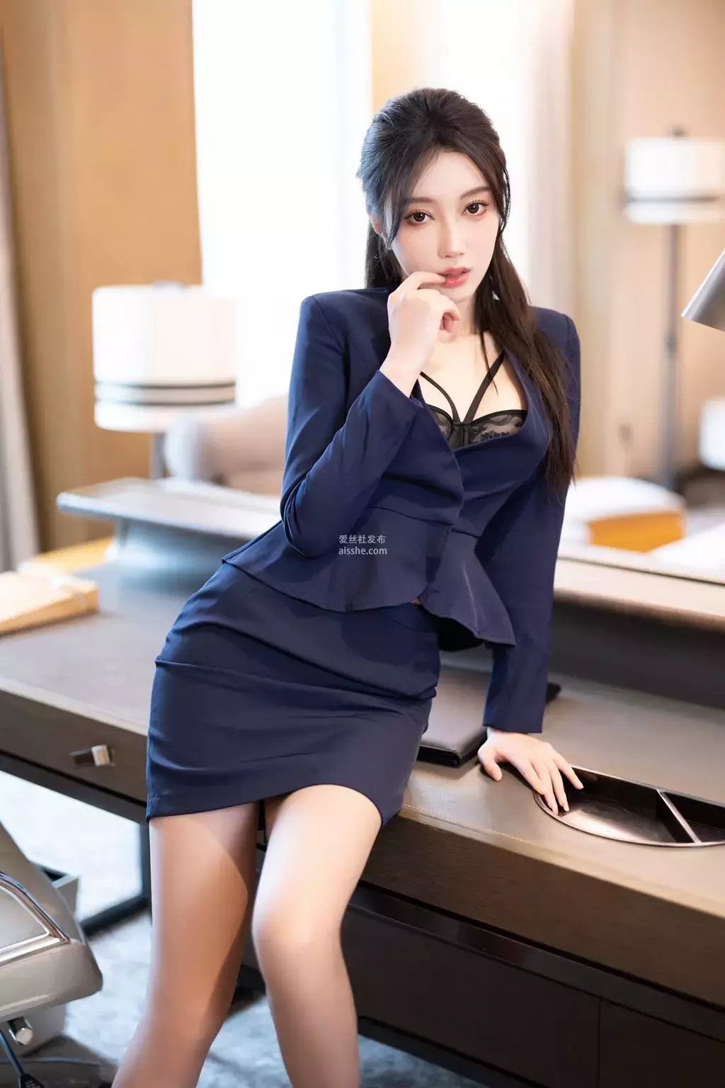 秀人内购@玥儿玥er – 秘书OL装 美女组图图片-丽图社