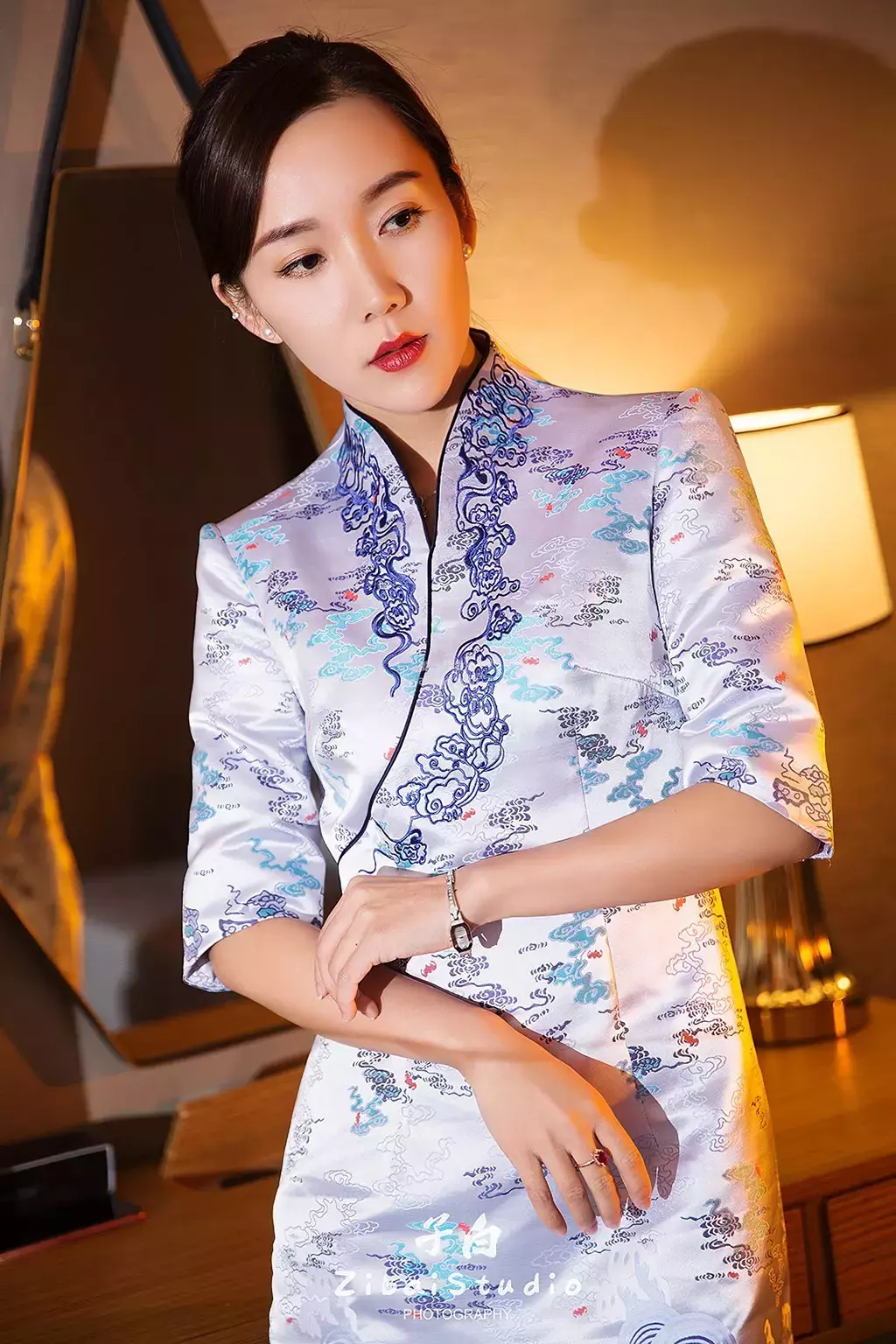 [TouTiao头条女神] No.S024 又惑空姐91P丝蜜众筹版艾静香 美女写真素材-丽图社