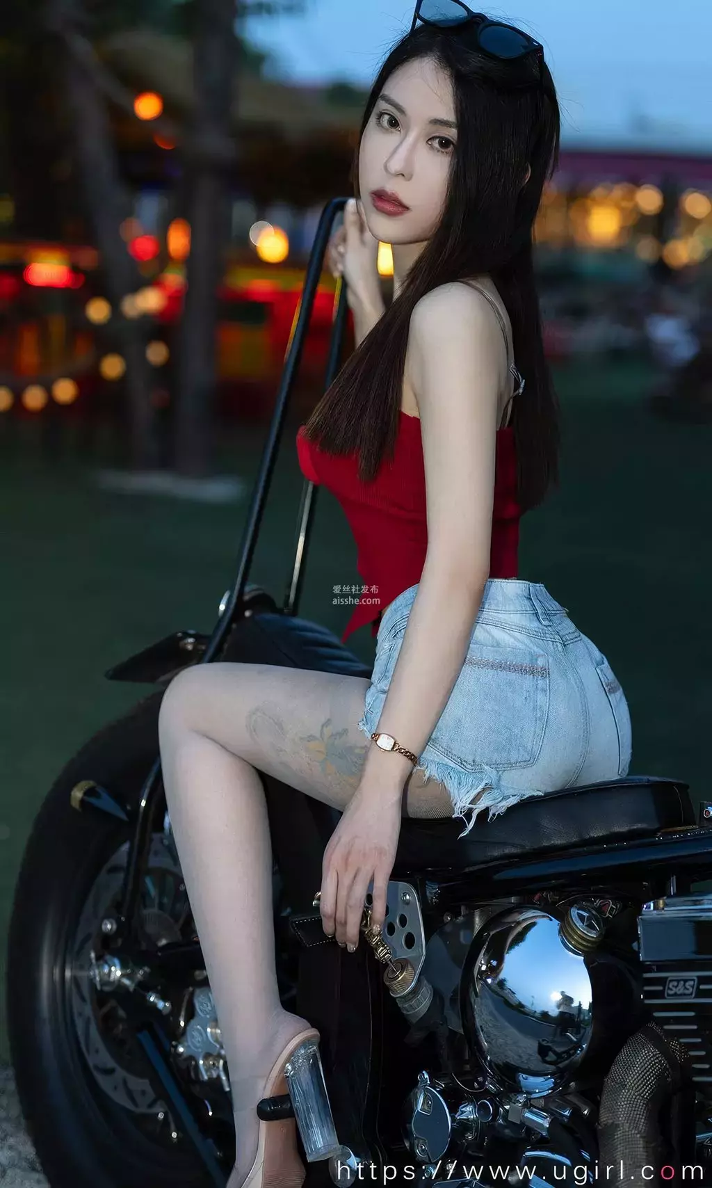 [Ugirls爱油物] 2024.07.14 No.2870 玫瑰的来信 natasha 女性写真图片-丽图社