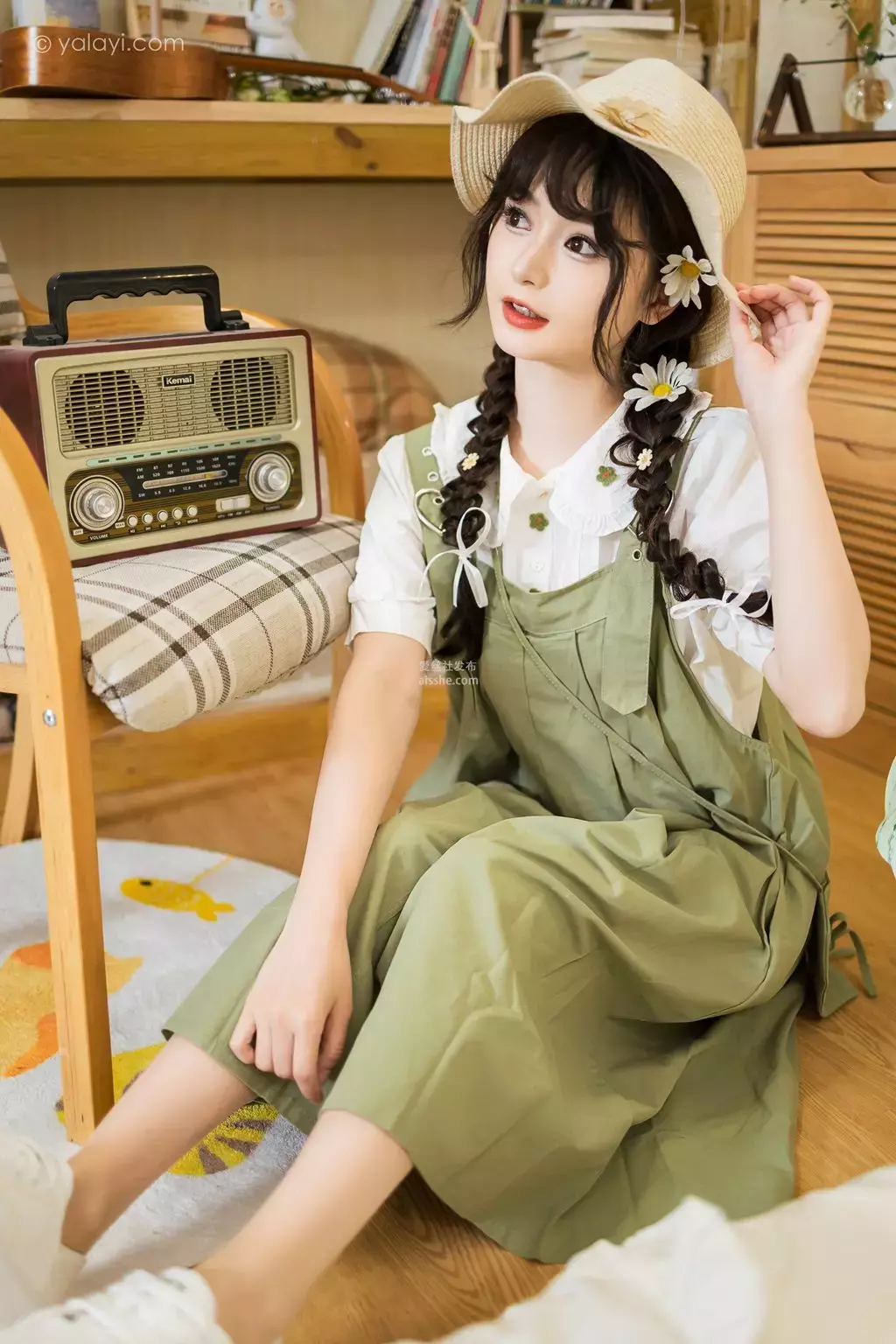 [YALAYI雅拉伊] 2023.05.15 NO.1026 世间的温柔 小亭 个人艺术写真图片-丽图社