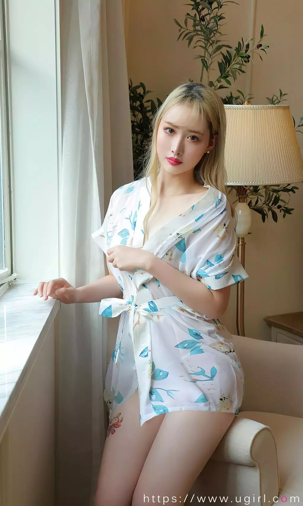 [Ugirls爱油物] 2024.05.01 No.2820 春光 兔哥 高清美女写真摄影图片-丽图社