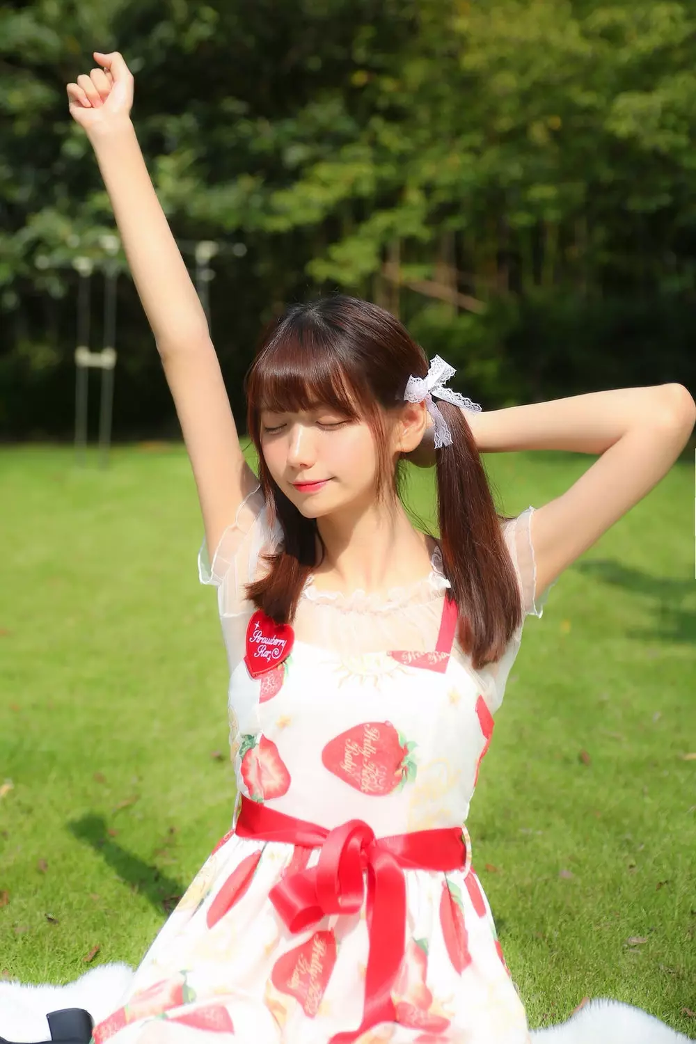 No.005-小草莓 [8P] 美女迷人身材写真图片壁纸-丽图社