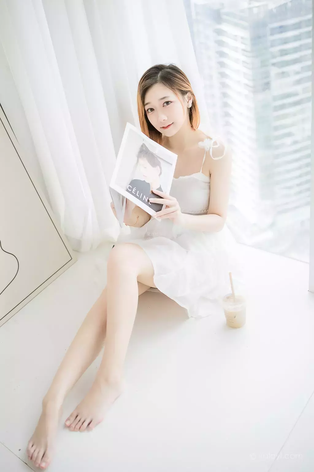 [YALAYI雅拉伊] 2022.12.03 NO.983 白衣丽人 夜夜 性感女神写真素材-丽图社