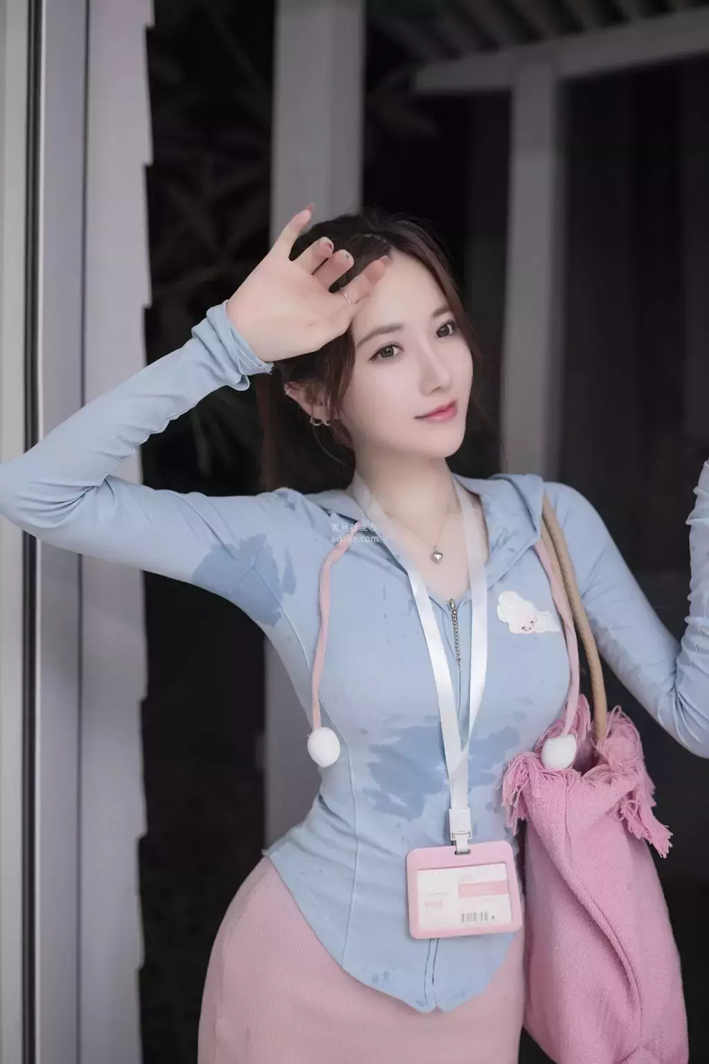 秀人内购@鱼子酱Fish – 内购私拍 等下班的人 美女套图 超高清美女写真套图-丽图社