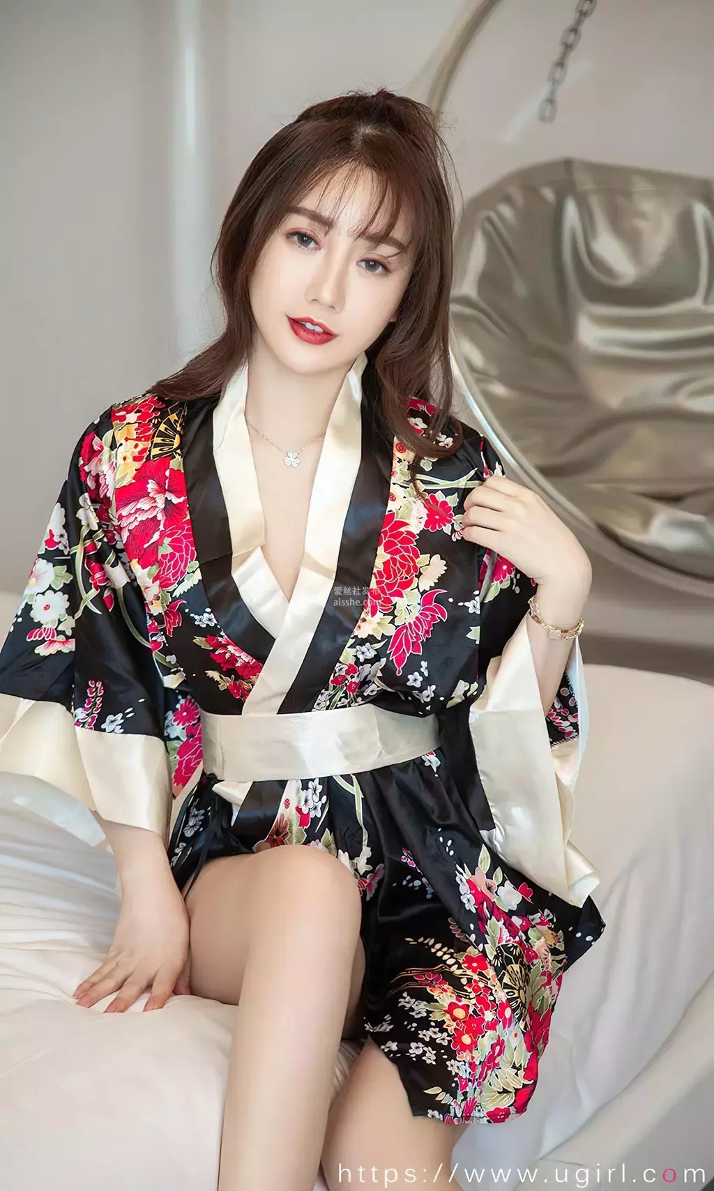 [Ugirls爱油物] 2024.02.21 No.2773 余光 王翊涵 气质美女写真图片-丽图社