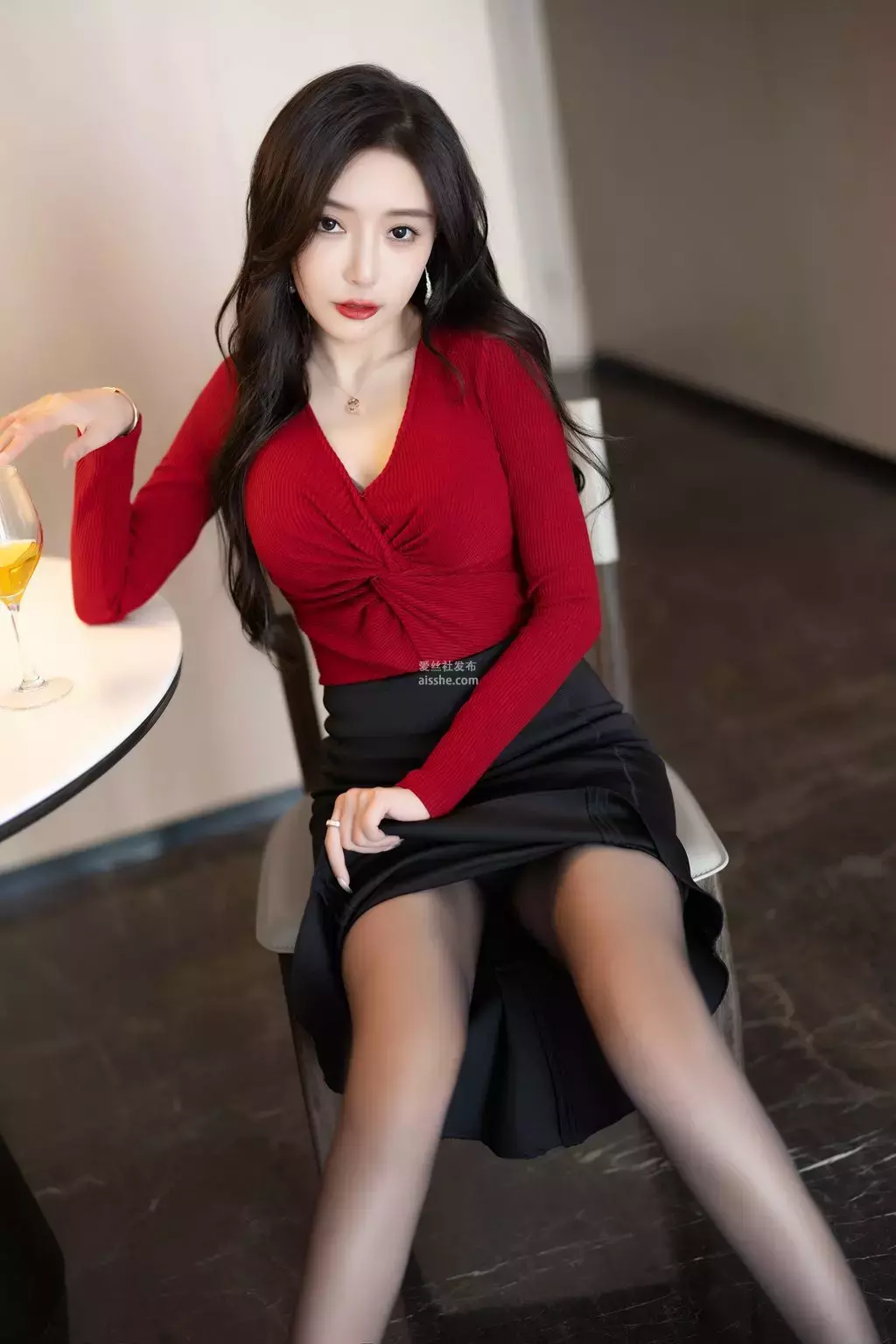 秀人内购@王馨瑶Yanni 黑色鱼尾裙 个个都是美人胚子-丽图社