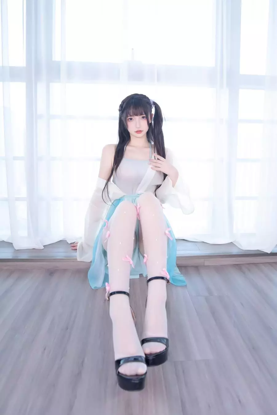 No.127-醉梦星河 [75P] 长裙比基尼风美女写真-丽图社