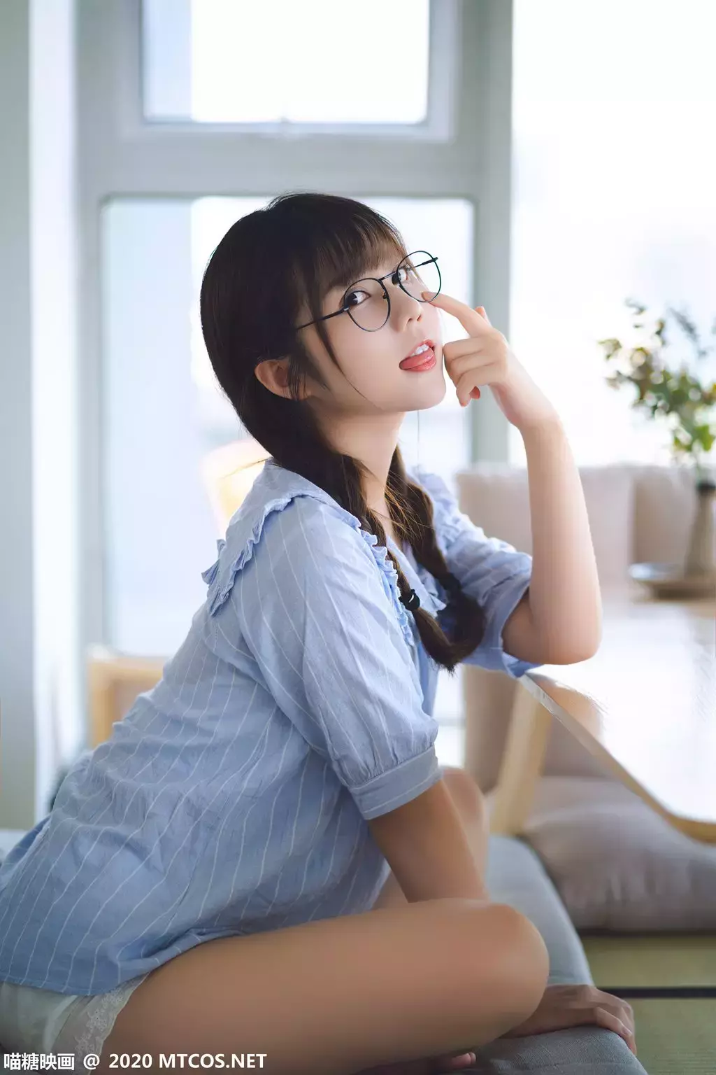 喵糖映画少女写真 VOL.159 居家 乖乖女友 美女壁纸 谁不爱身材好的小姐姐-丽图社