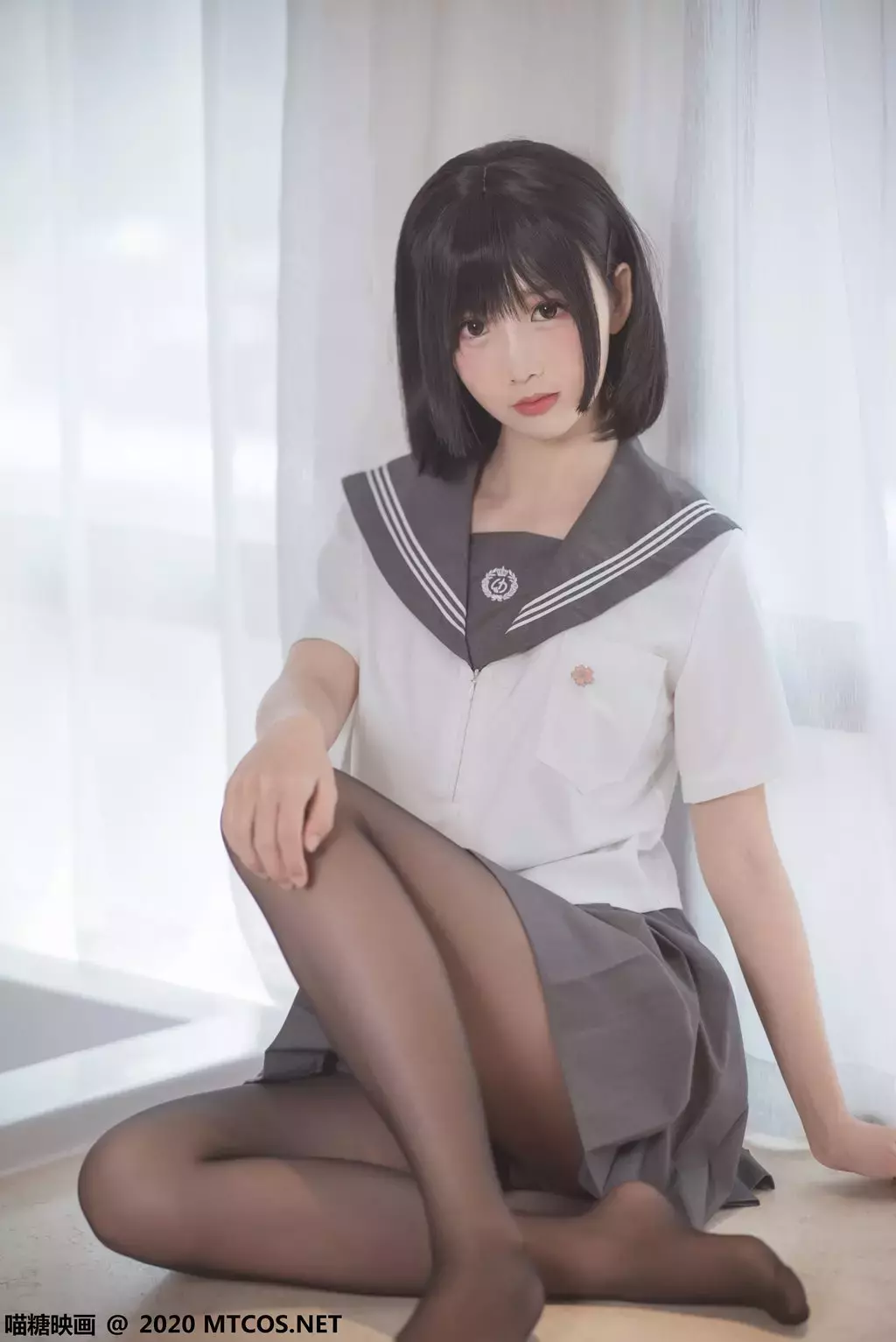 喵糖映画少女写真 JKL.017 黑丝JK至服 女性魅力图片素材-丽图社