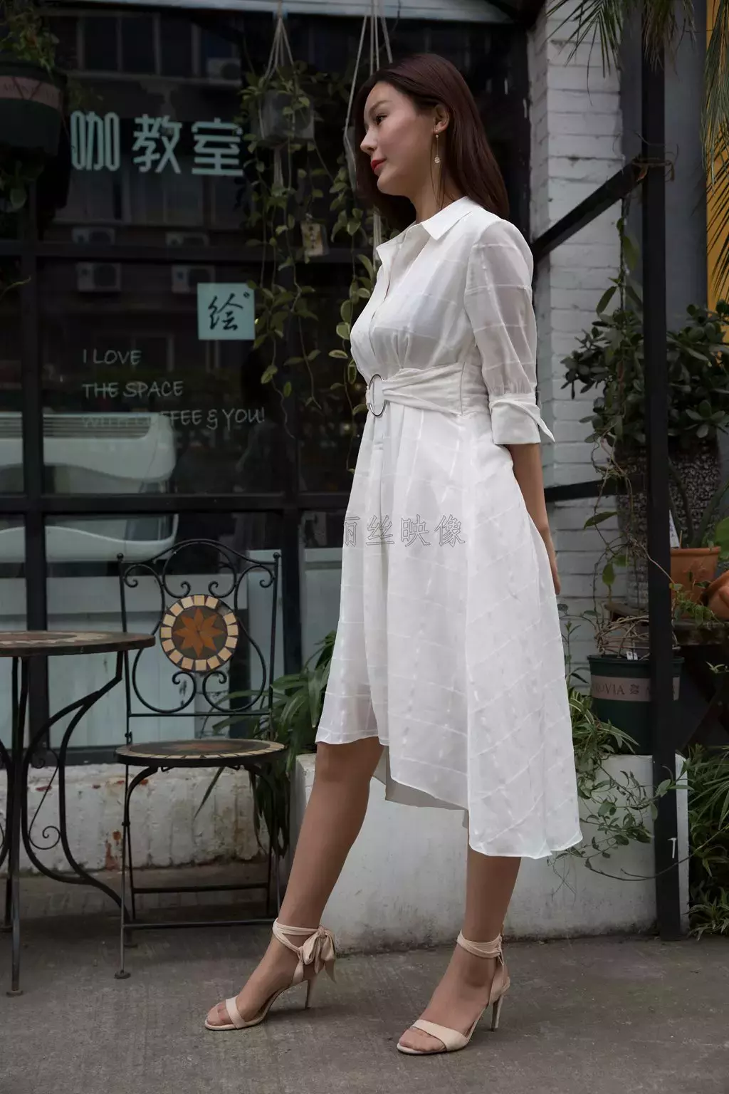 [LISS丽丝] NO.076 凉冰冬日裙下的ROSI 性感时尚穿搭美女写真图片-丽图社