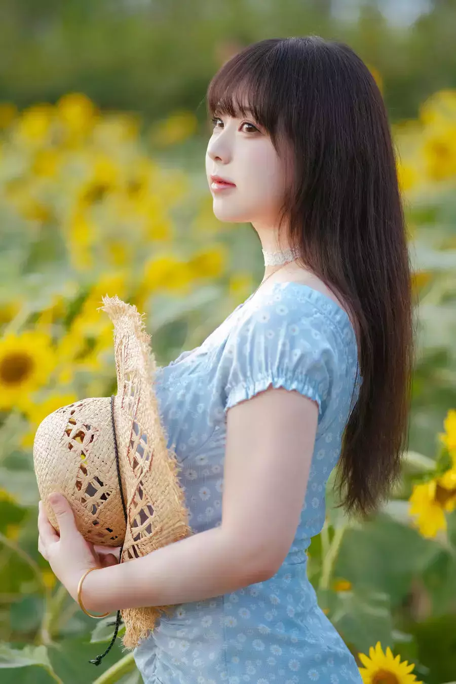 No.055 – 彼女向日葵 [35P] 美女经典黑丝写真套图-丽图社