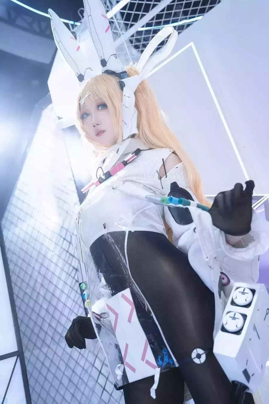 No.041 – 交错战线 莉普斯 [18P] 时尚美女写真壁纸图片照-丽图社