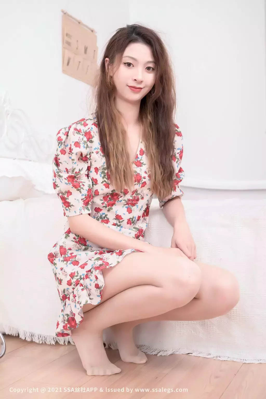 [SSA丝社] 超清版 NO.799 琦琦 浪莎丝袜美腿图（下） 压箱底的高清美女壁纸-丽图社