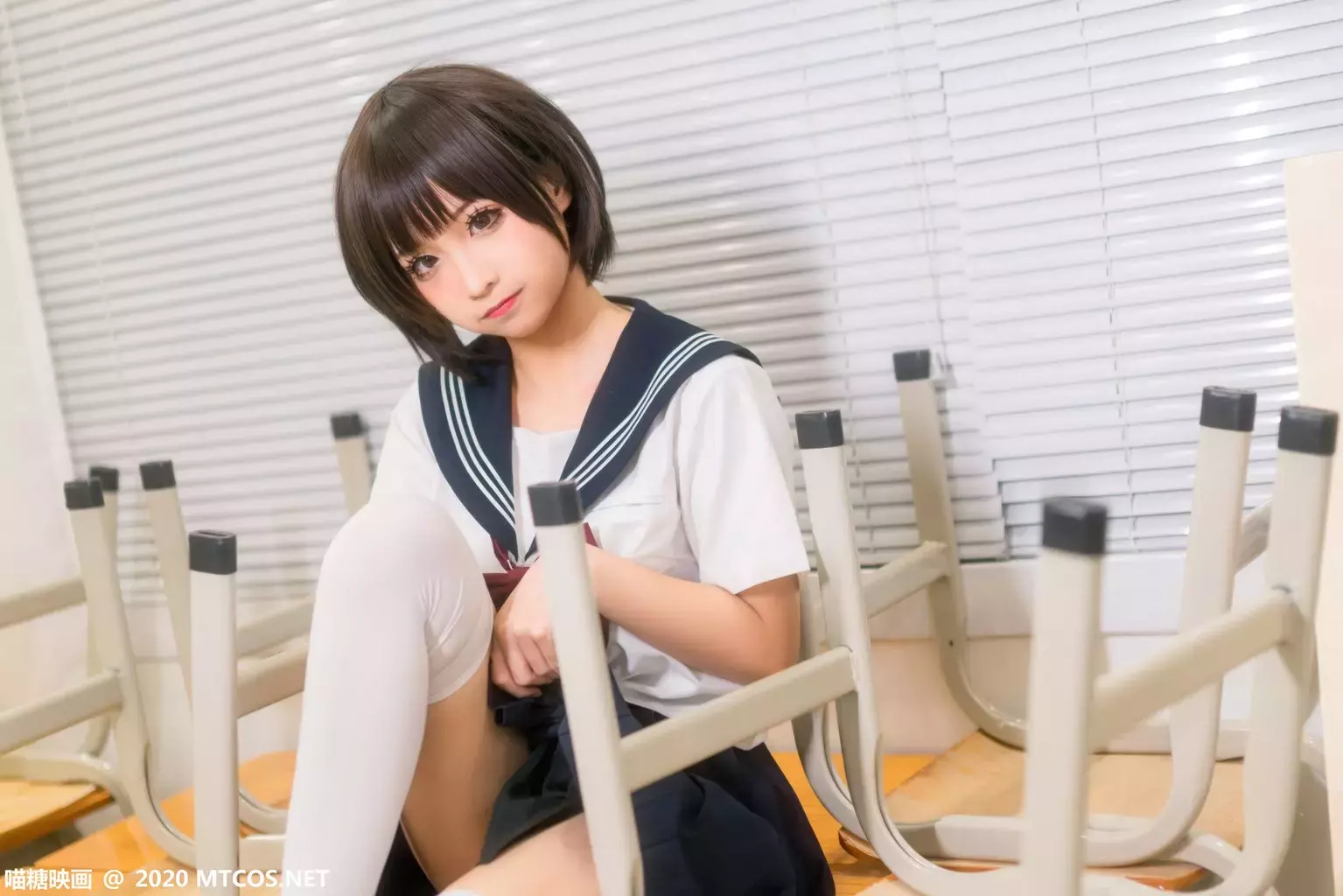 喵糖映画少女写真 JKL.020 课室JK至服 极品尤物啊-丽图社