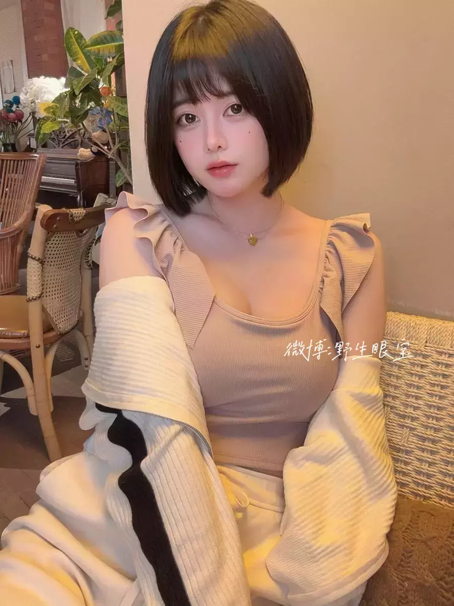 No.110 – [Fantia] 2025年04月订阅 [35P] 清新熟女写真图 美女写真图-丽图社