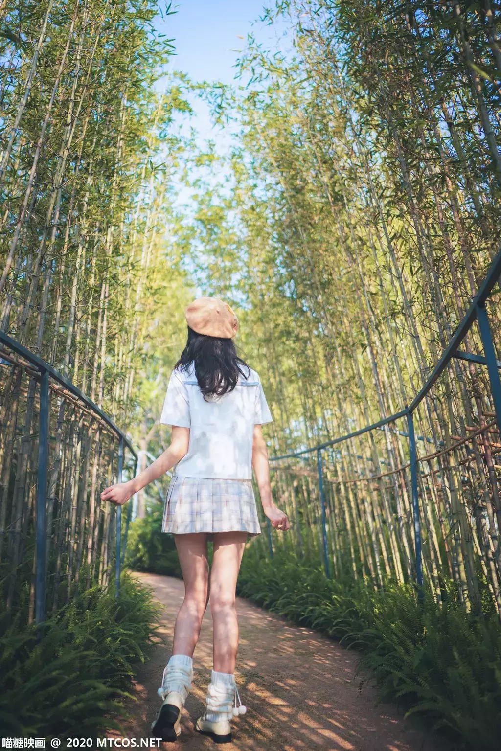 喵糖映画少女写真 VOL.273 白云森林 超好看的辣妹身材壁纸合集-丽图社