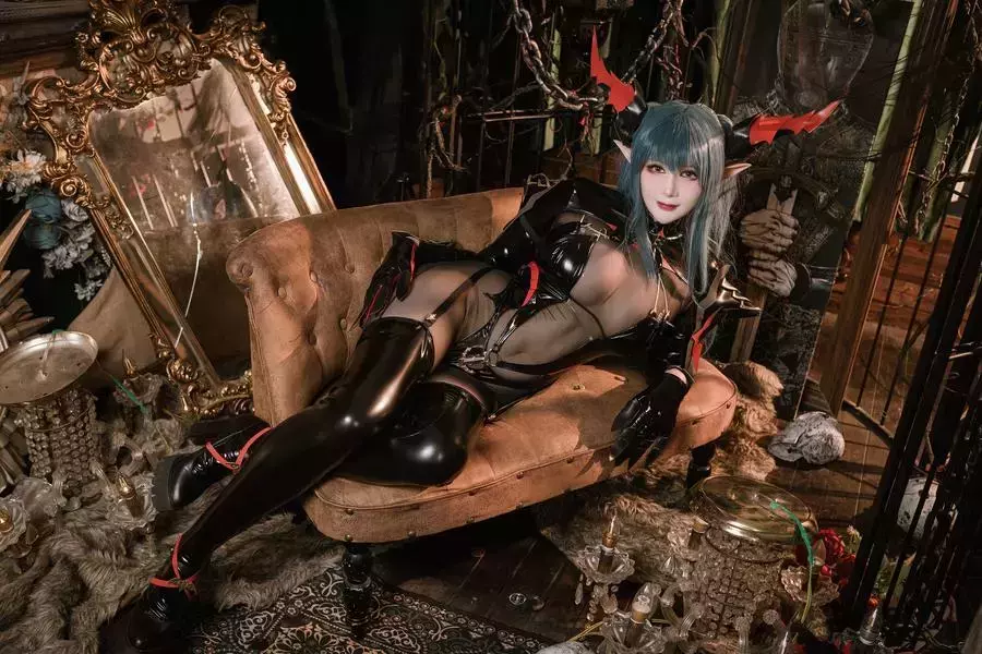 No.018 – 碧蓝航线 雷根斯堡 [40P] 超高清美女写真组图-丽图社