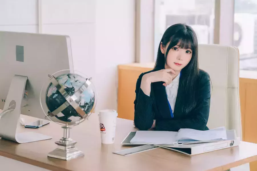 No.110 – 霜月的秘密辦公室 Shimo’ Secret Office [125P] 美女头像真人清新高清图片-丽图社