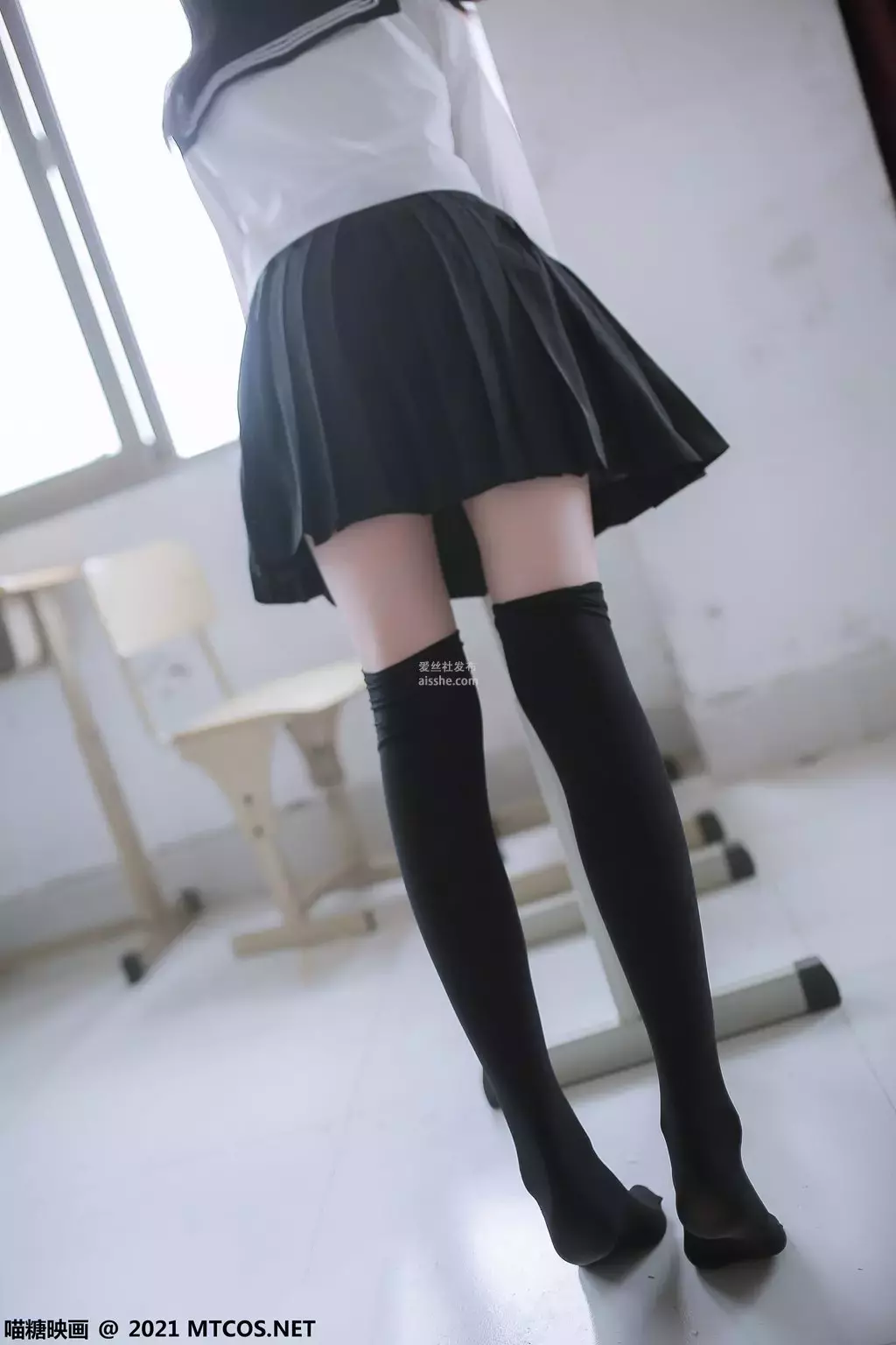 喵糖映画少女VOL.429 夏日热裤 个人艺术写真图片-丽图社