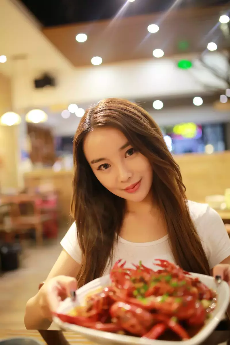 [LISS丽丝] NO.041 敏敏《私生活》 美女好身材自拍锁屏壁纸-丽图社