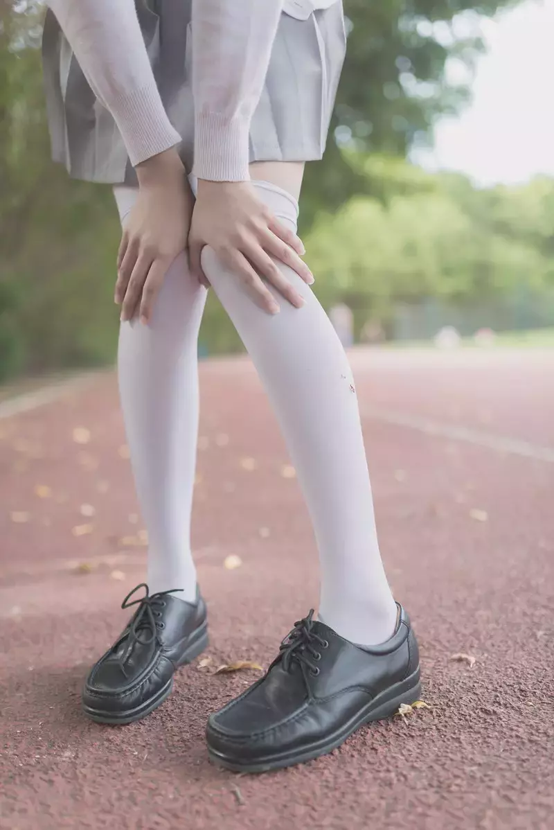 风之领域写真 No.190 踏青的美丝少女 美女组图图片-丽图社