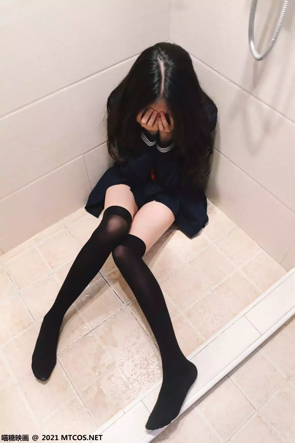 喵糖映画少女VOL.410 浴室JK 高清美女图片摄影-丽图社