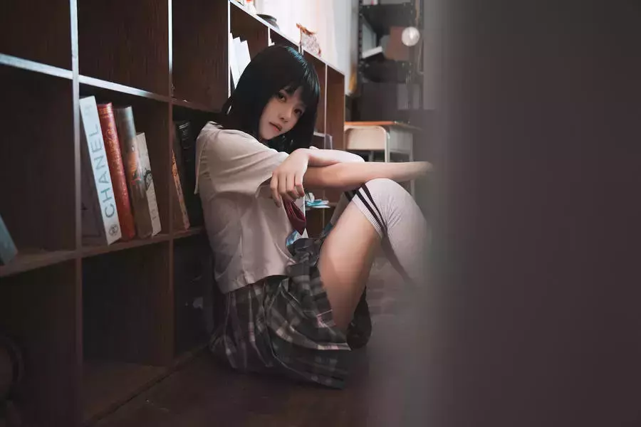 No.250 – 教室死库水 [48P] 时尚美女写真壁纸图片照-丽图社