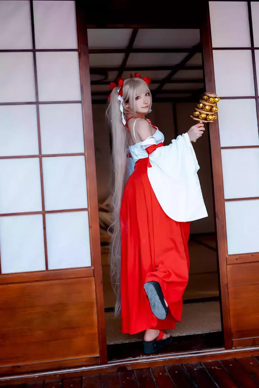 No.051 – 碧蓝航线 可畏巫女 [21P] 美女写真图片-丽图社