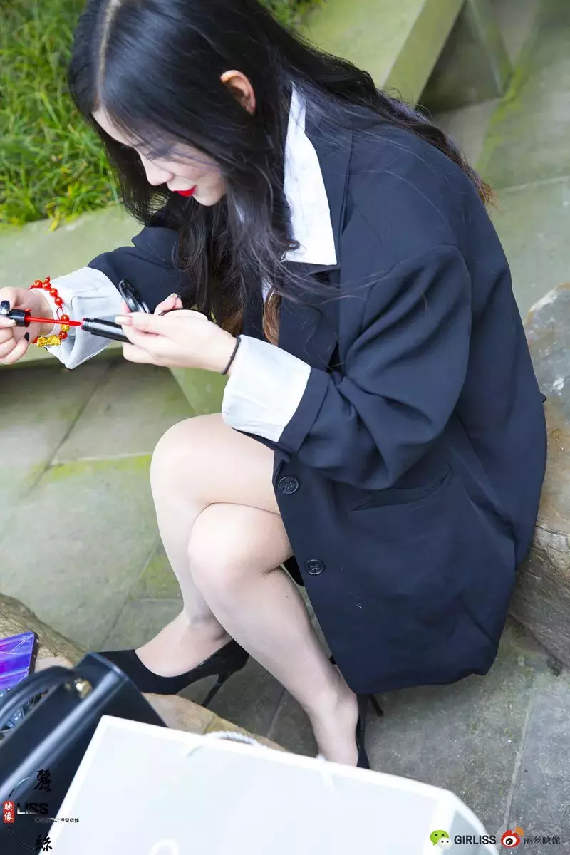 [LISS丽丝] NO.005 晴川《下班别骑电瓶车先走啦》 容貌精致 大长腿撩人-丽图社