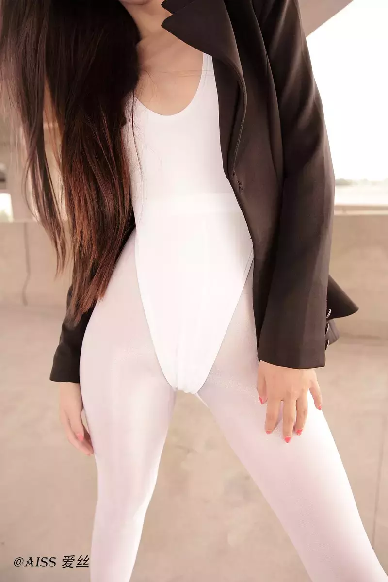 [AISS爱丝]写真 NO.027 公路魅影 个人艺术照图片-丽图社