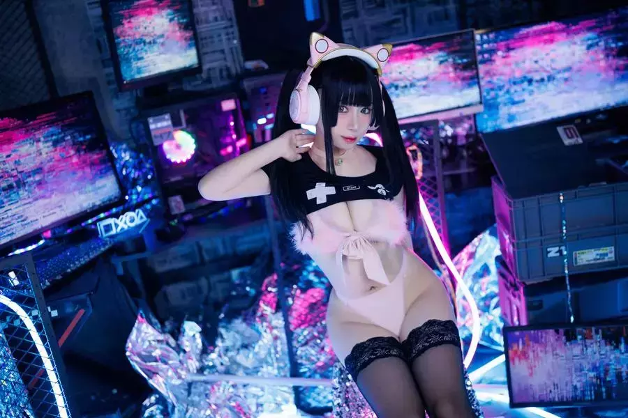 No.041 – 电竞甜心 [72P 3V] 时尚美女写真壁纸图片照片-丽图社